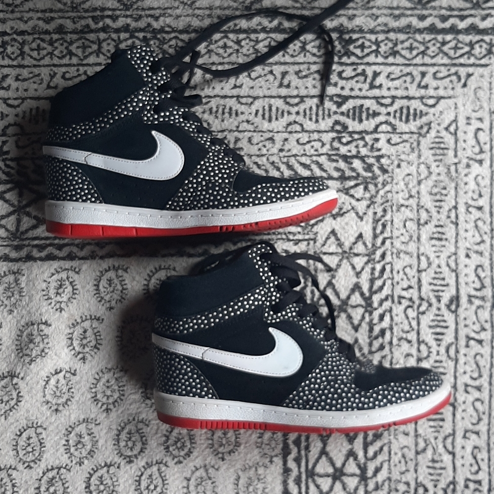 Nike Force Wedge Sneaker